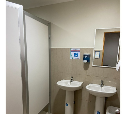 Imagen 5 de 16 de Estupenda Casa Para Uso Comercial En Talcahuano