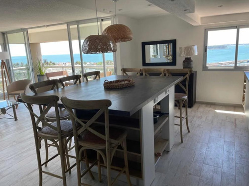 Imagen 3 de 19 de Apartamento Con Increíble Vista Al Mar De 3 Dormitorios Para Alquilar