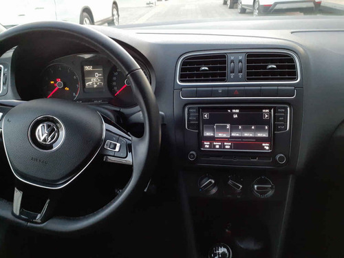 Imagen 15 de 15 de Volkswagen Polo 2020 5p Design & Sound L4/1.6 Man