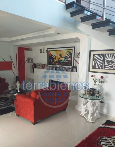 Imagen 3 de 14 de Hermosa Casa De Dos Niveles En Conjunto Privado