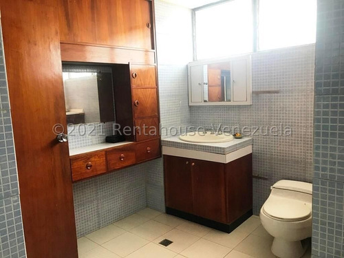 Imagen 17 de 20 de Casa En Venta 22-11040 En Cumbres De Curumo Wp 04120104330