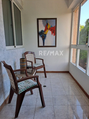 Imagen 13 de 14 de Apartamento En Maeneiro