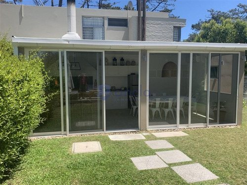 Punta Del Este, Zona Montoya- Ref: 1155