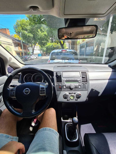 Nissan Tiida 1.8 Tekna 5 P 2011