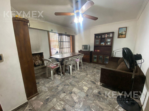 Casa Tipo Chalet En Temperley Oeste