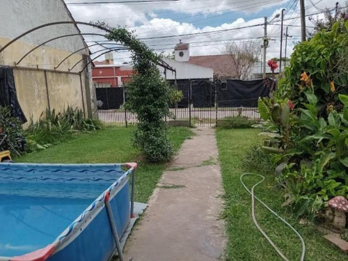 Casa En Venta - 2 Dormitorios 1 Baño - Cochera - 152mts2 - Moreno