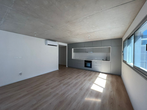 Imagen 7 de 18 de Venta Apartamento 2 Dormitorios Y Escritorio Ciudad Vieja Alma Duc