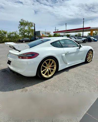 Porsche 718 Cayman Gts