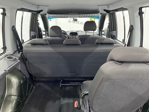 Imagem 7 de 8 de Fiat Doblo Adv Xingu 1.8 2012/2013