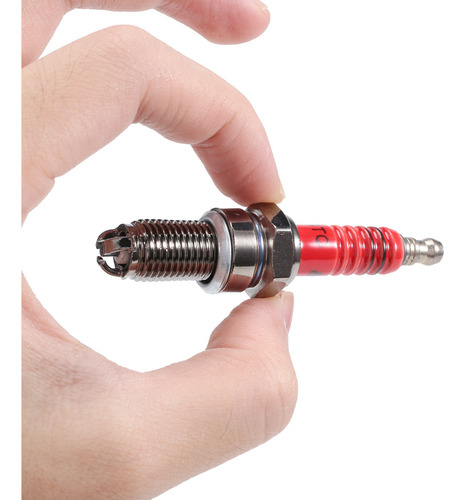 10 Bujías D8tc De 3 Electrodos Para Motor Gy6 De 50 Cc-150 C
