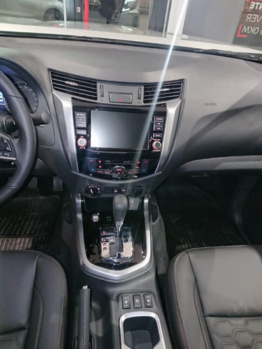 Imagen 22 de 25 de Nissan Frontier 2023 2.3bt Platinum 4x4 At L22