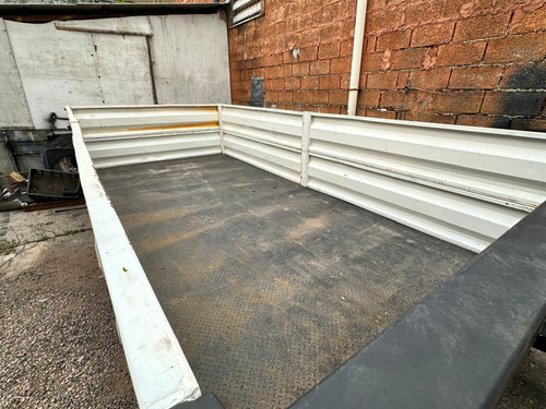 Carroceria De Ferro 4,80m Ano 2022 Caminhao 3/4 Delivery