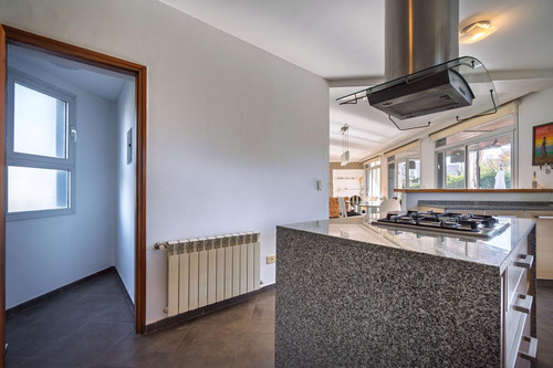 Venta/permuta Casa 3 Dormitorios Pileta - Funes Hills Cadaques