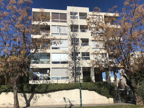 Depto. En Arriendo 2 Dorm. 2 B. A Pasos Del Portal La Dehesa