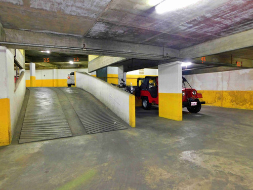 Imagen 9 de 17 de Venta De Cochera Cubierta En Villa Devoto