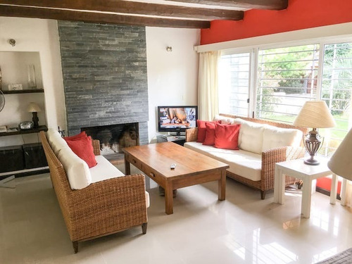 Imagen 1 de 16 de Playa Mansa Parada 11. Casa Impecable, Cómoda Y Segura. A Media Cuadra De La Rambla. Consulte Disponibilidad