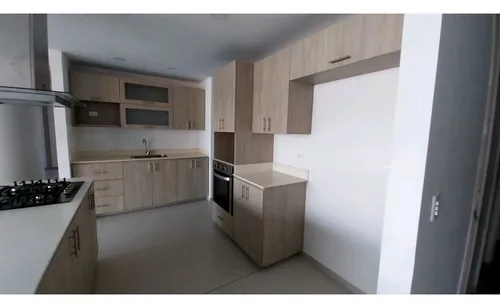 Vendo Con Vista A La Ciudad En San Jose Parte Baja