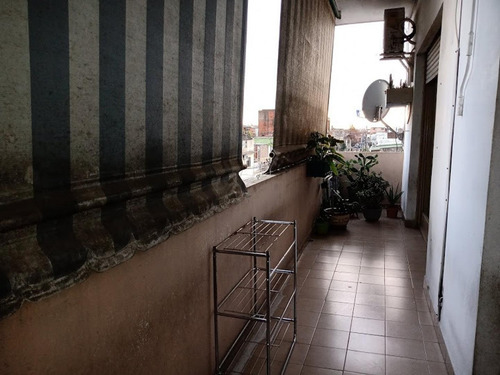 Imagen 15 de 22 de Ph De 4 Ambientes Con Balcon Frente