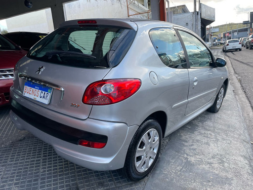 Peugeot 207 1.4 Xr Flex 3p