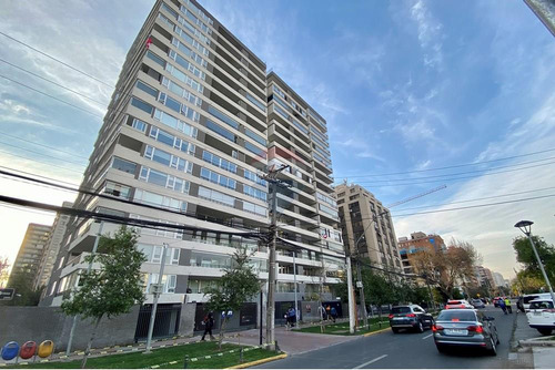 Dpto Semi Nuevo 2 Dorm + Est + Bod , Vista