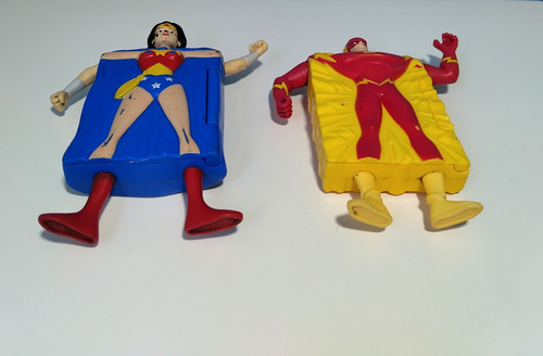 Figuras Mujer Maravilla Y Flash Portacartas Juguete 2007 (Usado)