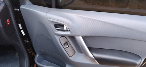 Imagem 12 de 15 de Citroën C3 Exclusive 1.6 16v 13/13 - Autom.