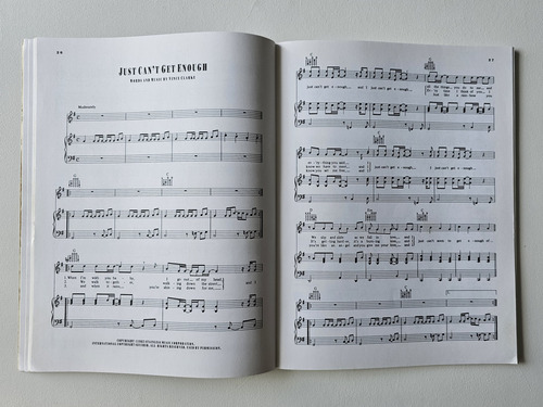 The Depeche Mode Collection - Piano Voz Guitarra Partituras (Usado)