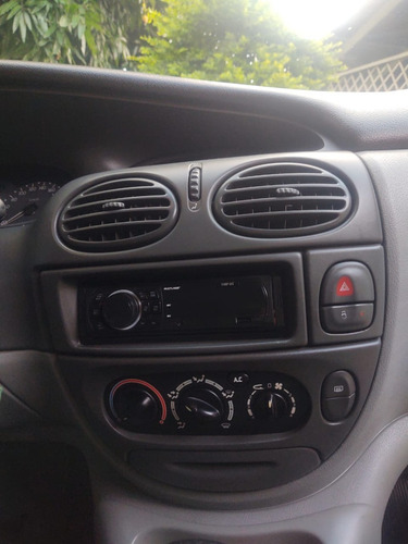 Imagem 8 de 14 de Renault Scenic