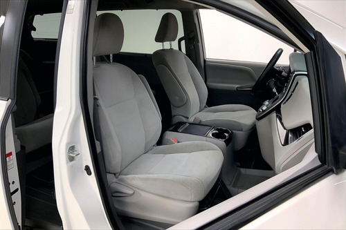 Imagen 7 de 25 de Toyota Sienna 5 Pts Xle, Ta, Ba, Bl, Consola En Toldo, Ra-