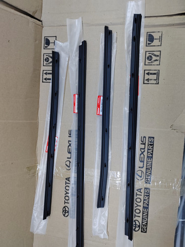 Cepillo Lamevidrio Interno Toyota Hilux 2006 2007 2010 2011