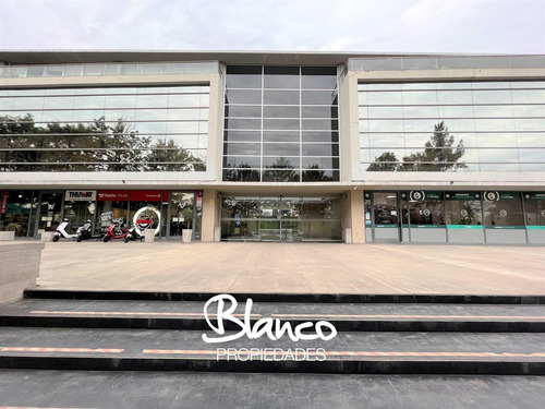 Oficina  En Venta En Polo I - Pilar - Ubicada En Planta Baja