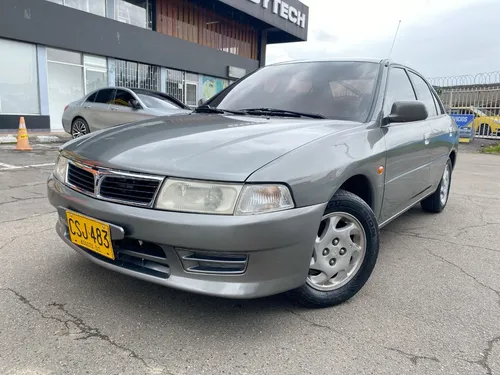 Mitsubishi Lancer 1.6 Glxi