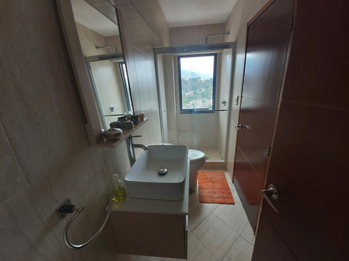 Imagen 23 de 30 de Venta Apartamento 210mt2 4h+huesped / 4b / 2e Santa Paula