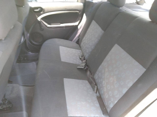 Ford Fiesta 1.0 Rocam Hatch 8v Flex 4p Manual