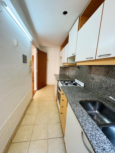 Departamento Con Cochera Propia A La Venta !