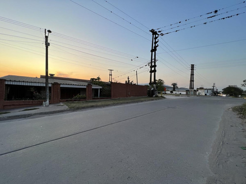 Imagen 19 de 22 de Casa Con Galpón En Los Pocitos, Sobre Ruta 9 . Ideal Fines Comerciales