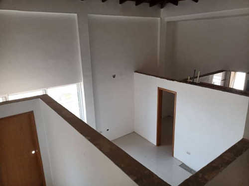 Imagen 5 de 16 de En Venta Town House Playa El Angel. Playa Moreno. Pampatar.