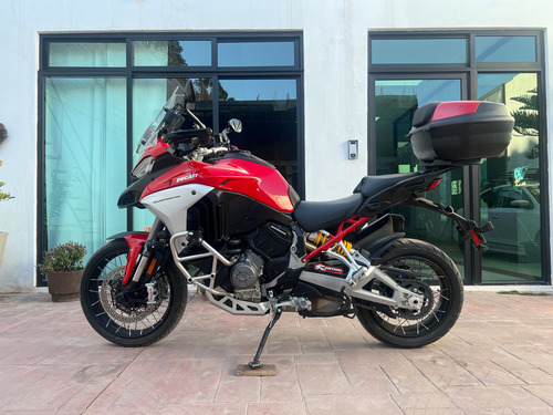 Vendo Mi Ducati Multistrada V4s Con Mucho Equipo Adicional.