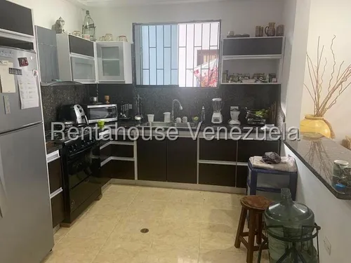 Casa En Venta, Urb. Mariperez