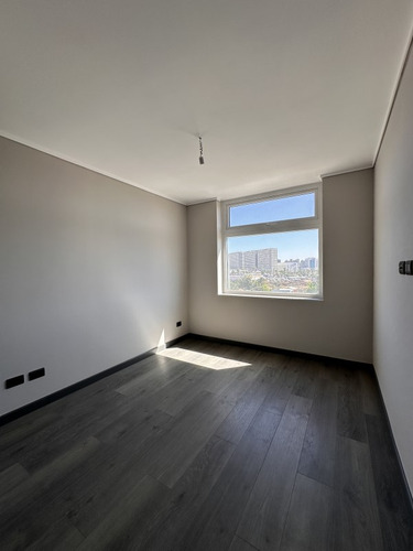 Arriendo Nuevo Metro Macul, 2 Dorm. Bodega. Estacionamiento.