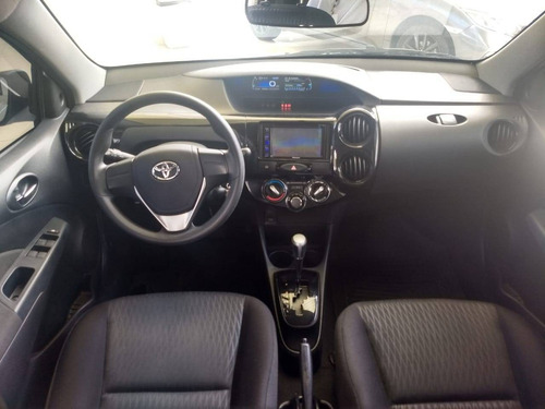 Toyota Etios 1.3 X 16v Flex 4p Automático