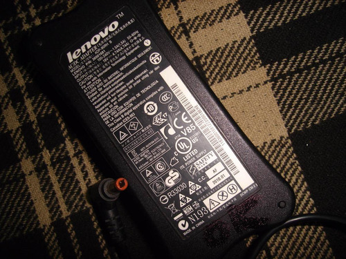 Fuente Cargador Lenovo Mod. Adp-90rh B 19v-4,7amp.sin Envio