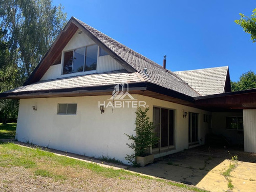 Casa En Venta De 5 Dorm. En Los Angeles