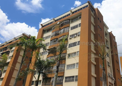 Se Vende Apartamento En La Urbina Mls #24-9894