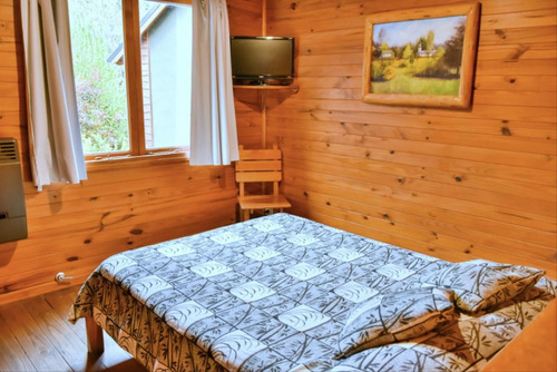 Complejo De 5 Cabañas Turísticas Con Pileta Climatizada - San Martin De Los Andes