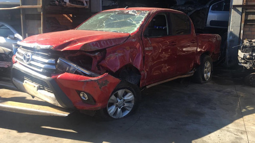 Toyota Hilux 2017 (sucata Para Venda De Peças)