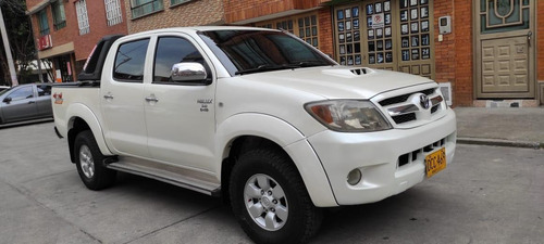 Toyota Hilux Vigo Srv