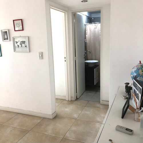 Venta De Departamento De Dos Ambientes En Banfield