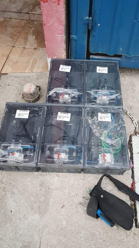 Imagem 1 de 5 de S.m.i Elétrica É Hidráulica Em Geral.especialista Em Moldage