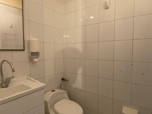 Imagen 11 de 14 de Oficina En Arriendo Santa Magdalena / Providencia